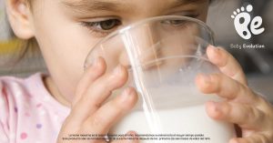 Verdades y mentiras de la leche de vaca en la alimentación infantil
